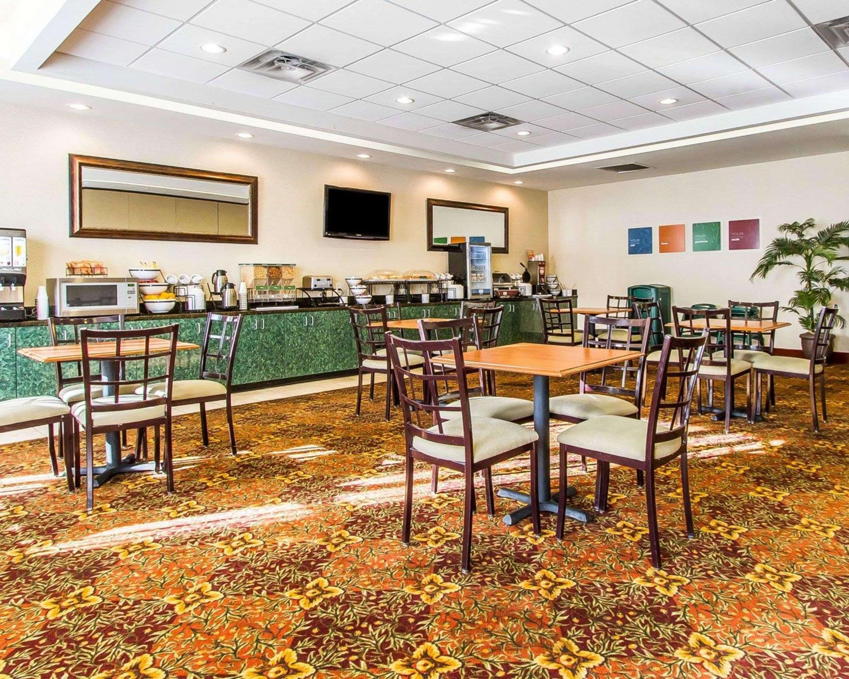Comfort Inn & Suites Shawnee North Near I-40 Exterior foto