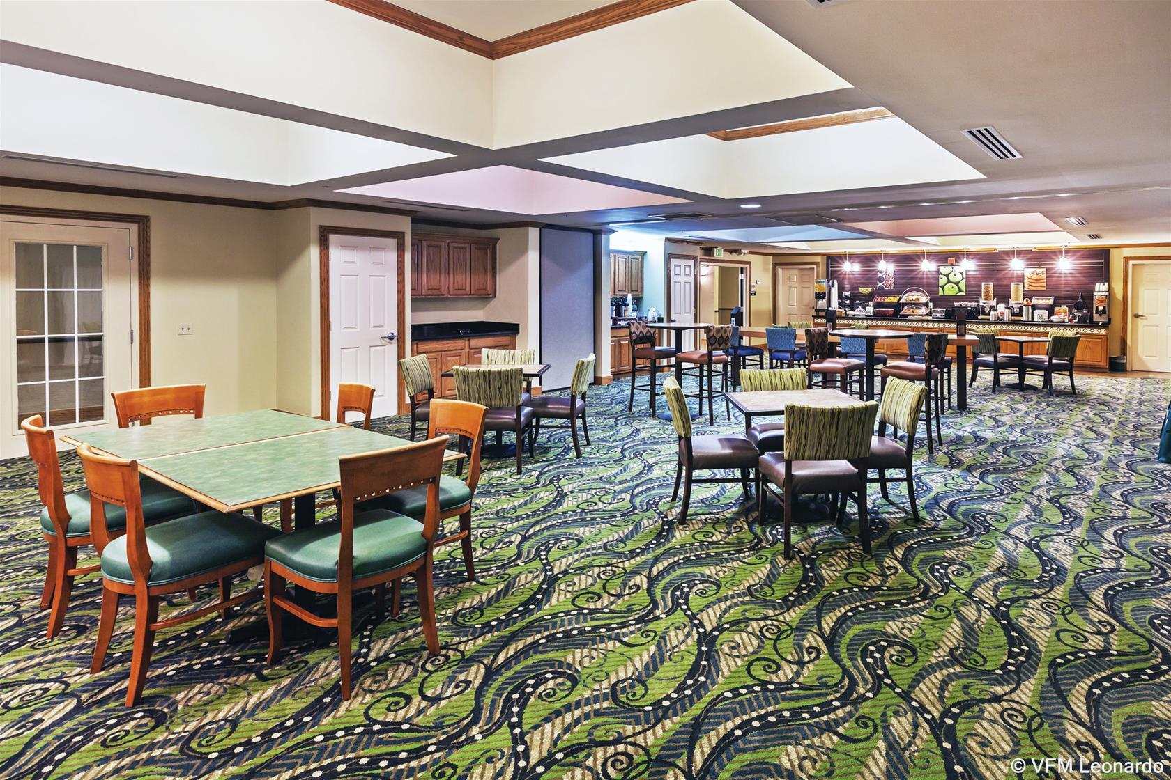 Comfort Inn & Suites Shawnee North Near I-40 Exterior foto